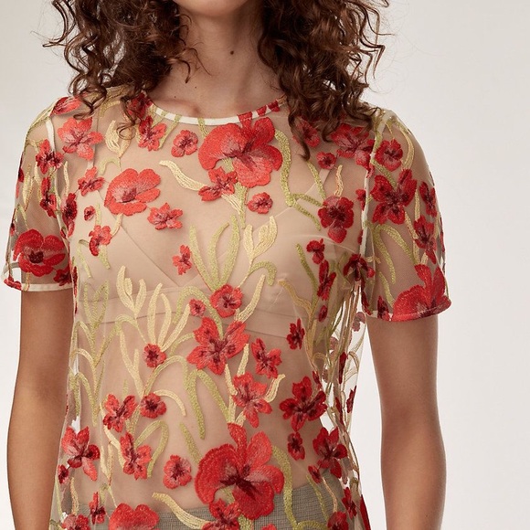 ARITZIA LITTLE MOON HOYA TOP RED POPPY NEW LARGE